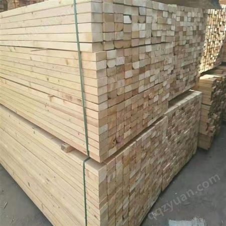 工程方木 呈果木业5×7工程方木厂家直供 价格实惠