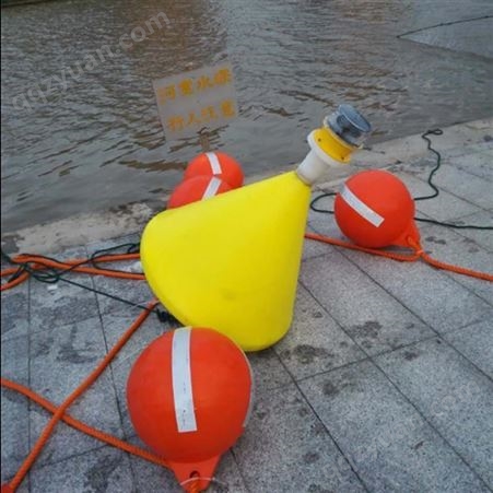 天蔚水库区域航道划分警戒航标直径700900塑料浮子