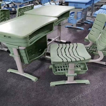 鹏远定制塑料课桌椅学生桌椅可升降课桌